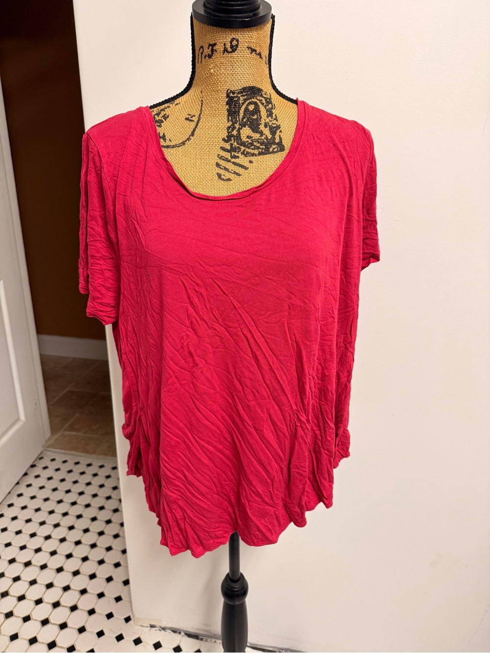 Old Navy Lightweight Scoop Neck Tee - Fuchsia Pink